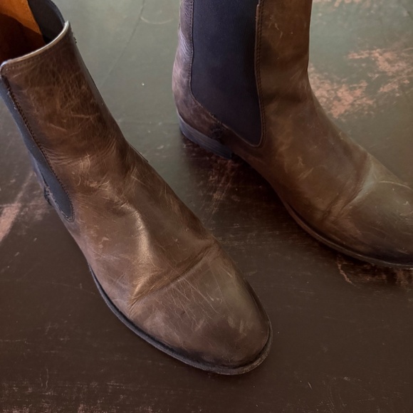 Frye Melissa Chelsea Boots - Picture 4 of 9